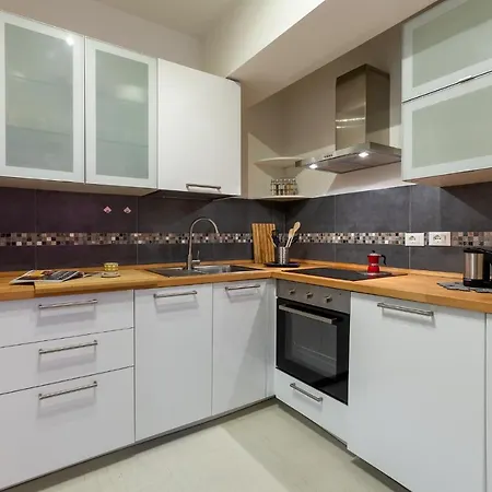 Apartment Malpighi Lovely X2 *